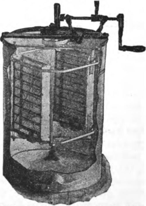 4215 Root two frame Reversing Extractor with slip gear and brake, suitable for an apiary of 10 to 25 colonies.