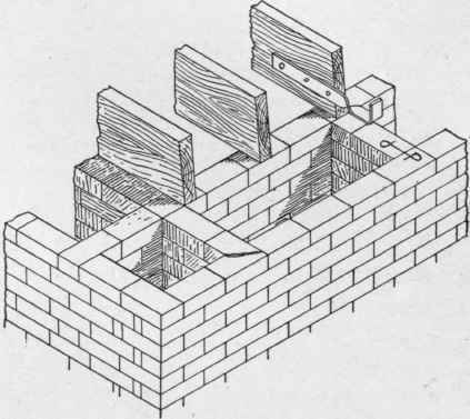262 Hollow Walls with Brick Withes 100168
