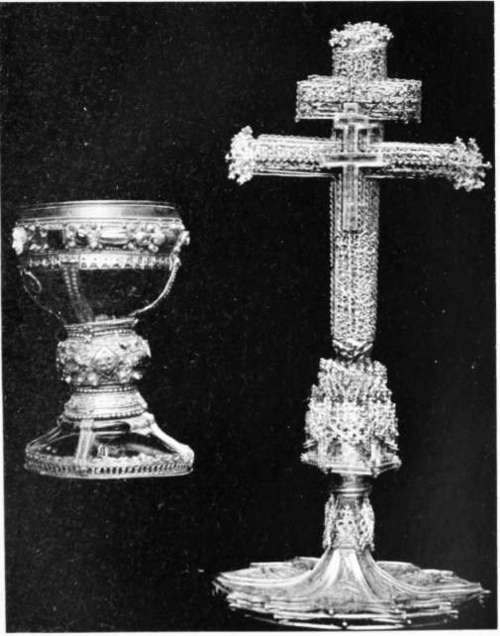 Early Chalice And Cross  In Filigree  Gold Work (Church of saint Isidore. Leon)