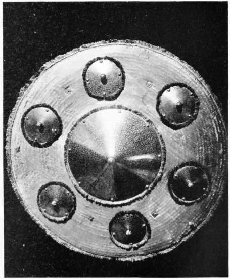 Moorish Buckler (Osier and metal. Royal Armoury, Madrid)