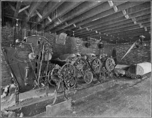 Photographing Castings And Machinery 090060