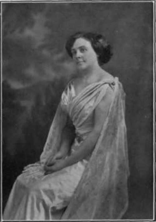 A Clearing House Of Ideas StudioLightMagazine1911 175