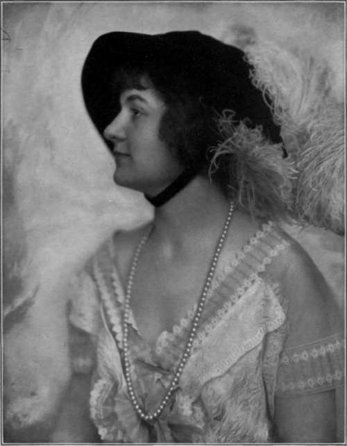 Endowing Kindness StudioLightMagazine1914 262
