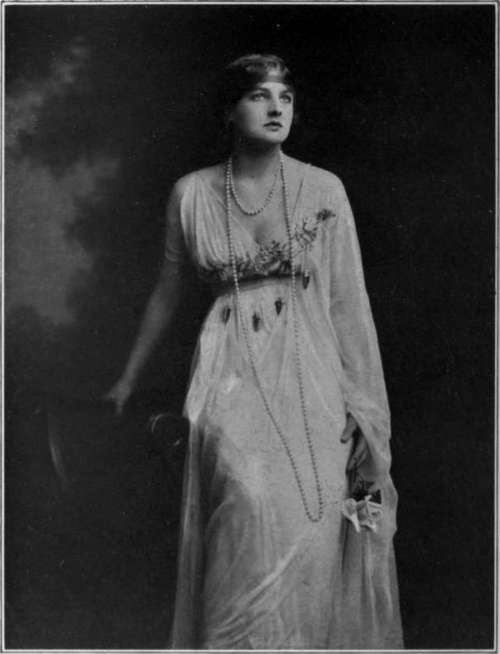 From An Eastman Portrait Film Negative StudioLightMagazine1914 247