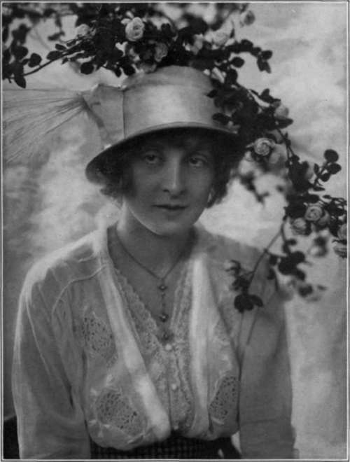 Parcels Post Classification For Photographers A Me StudioLightMagazine1914 213