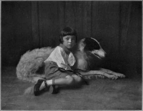 The Slogans StudioLightMagazine1915 139