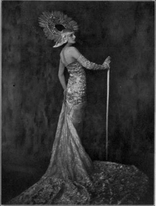 Chrome Alum Fixing Bath For Films And Plates StudioLightMagazine1918 154