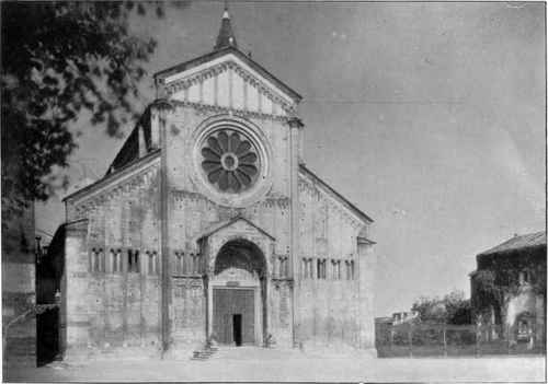 Front of the Church of San Zeno taken with an ordinary lens.