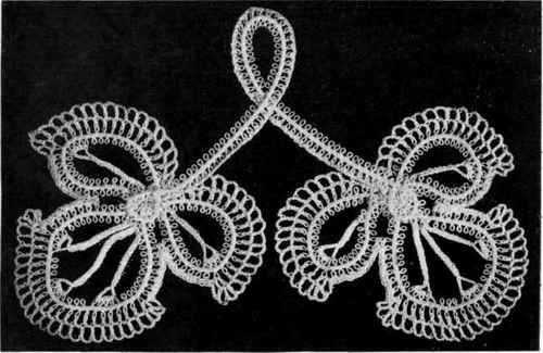 A LEAF SPRAY FOR APPLIQUE.