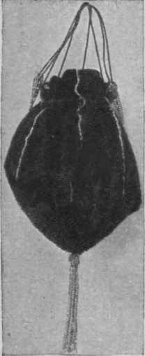 Use the top piece of silk from the hat for the bottom of the bag