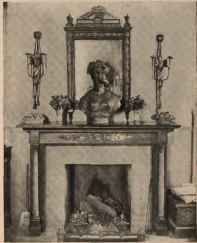 Example of Lack of Balance in Mantel Arrangement