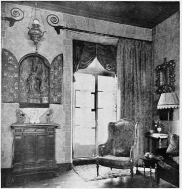 THE END OF THE LIVING ROOM.