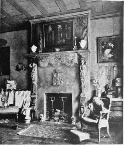 THE MANTEL IN THE LIVING ROOM.