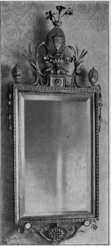 Looking Glass, Sheraton style, 1785 95.