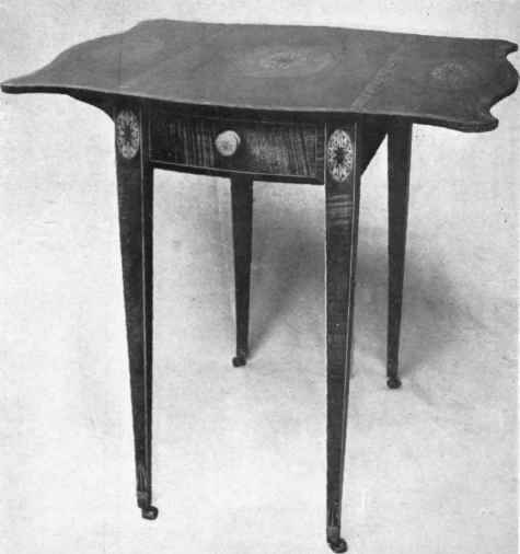 Heppelwhite Pembroke Table