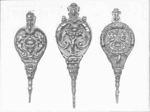 VENETIAN CARVED BELLOWS IN WALNUT LATE SIXTEENTH CENTURY.