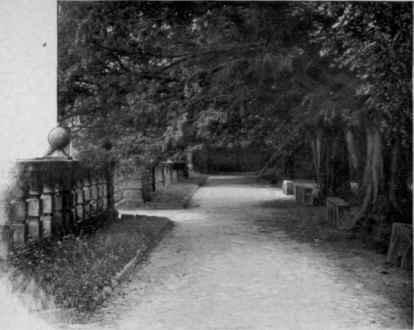 Dorothy Vernon's Walk