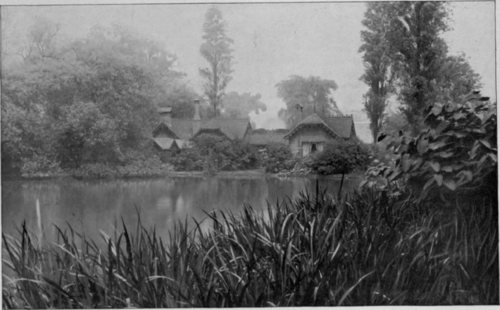 Lodge In ST. James' Park