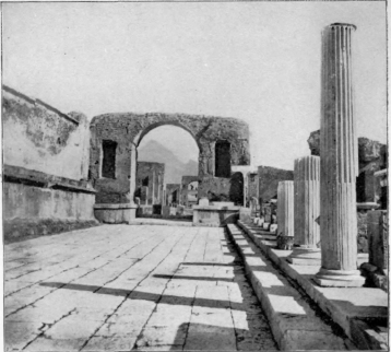 Forum And Arch.